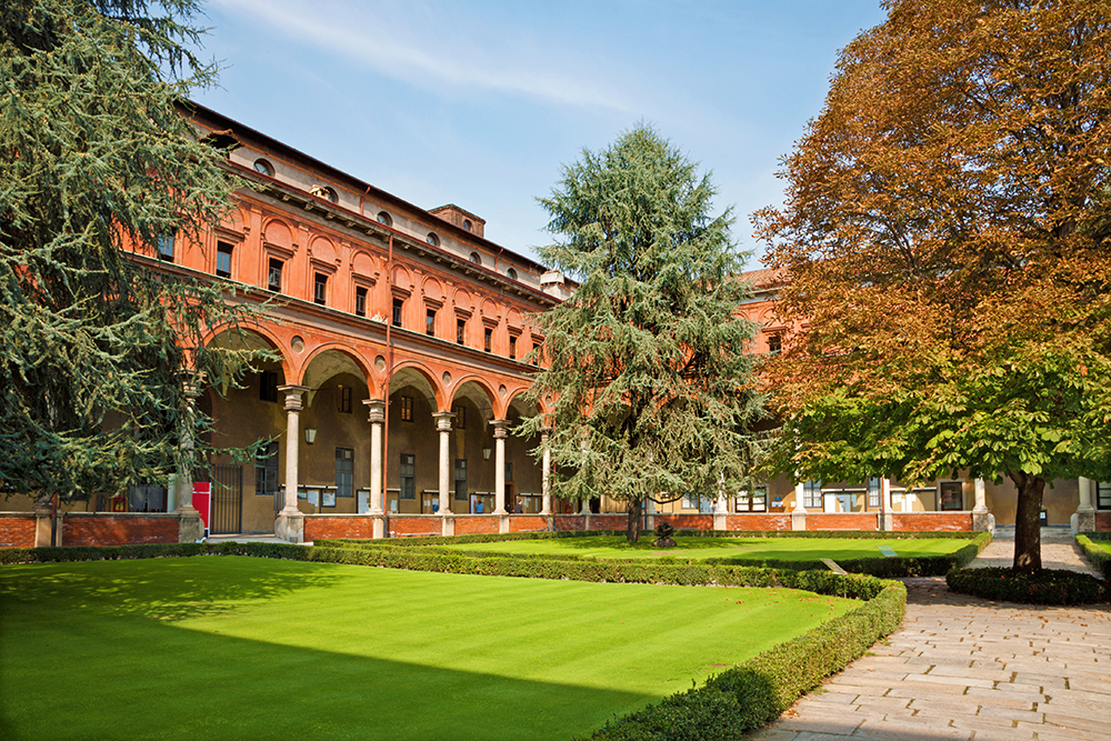 Università Cattolica del Sacro Cuore atrium